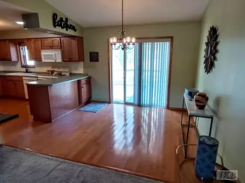 Dining - 533 Bartlett, Gladwin, MI 48624 photo 1 of 2
