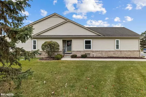 34166 Birchway, Sterling Heights, MI 48312