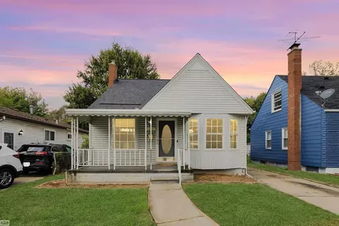 21833 Cushing, Eastpointe, MI 48021