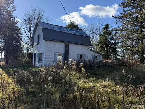 9801 Michigan 95, Sagola, MI 49881