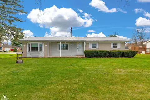 5294 Sandusky, Peck, MI 48466