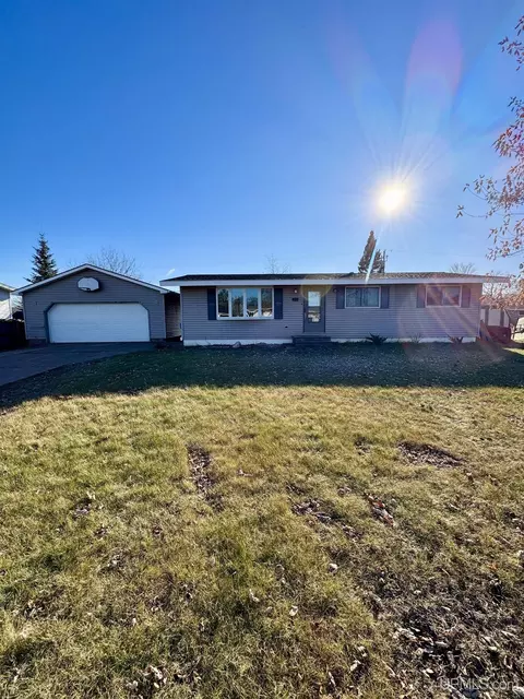 1725 Glendora, Ishpeming, MI 49849
