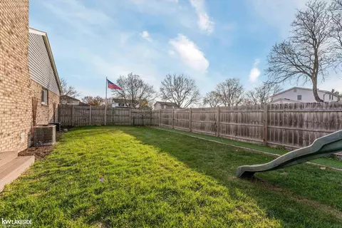 15867 Van Meter, Macomb, MI 48044 photo 41