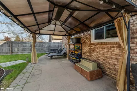 15867 Van Meter, Macomb, MI 48044 photo 37