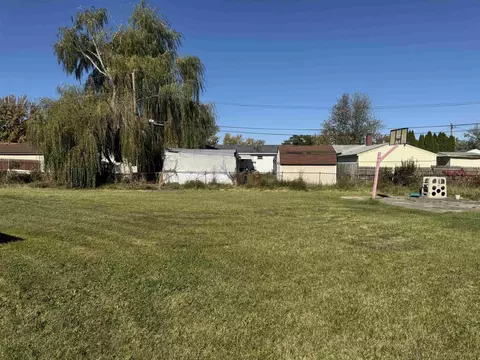 34600 Michelle, Romulus, MI 48174 photo 3