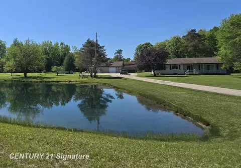 1162 E Farrand, Clio, MI 48420