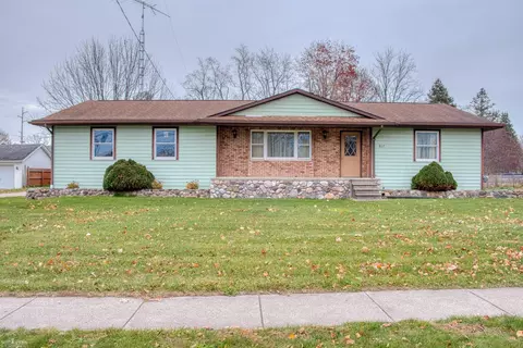 817 S Chipman, Owosso, MI 48867