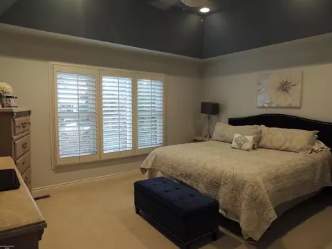 Bedroom - 16200 Thames, Macomb, MI 48042 photo 1 of 4