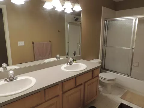 Bath - 16200 Thames, Macomb, MI 48042 photo 7 of 9