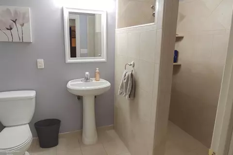 Bath - 16200 Thames, Macomb, MI 48042 photo 8 of 9