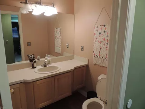 Bath - 16200 Thames, Macomb, MI 48042 photo 6 of 9
