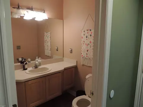 Bath - 16200 Thames, Macomb, MI 48042 photo 5 of 9