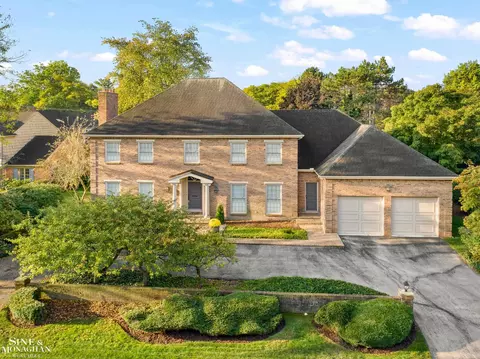 59 Fordcroft, Grosse Pointe Shores, MI 48236