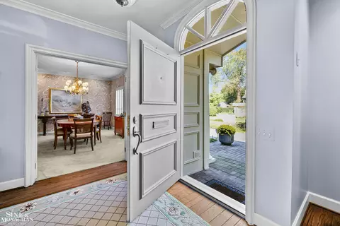 Entry Way - 59 Fordcroft, Grosse Pointe Shores, MI 48236 photo 1 of 9