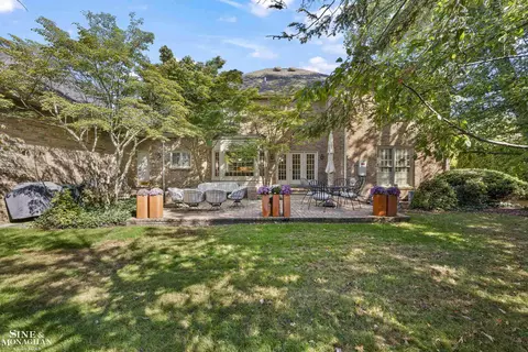 Exterior - 59 Fordcroft, Grosse Pointe Shores, MI 48236 photo 5 of 6