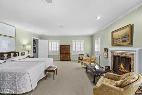 Bedroom - 59 Fordcroft, Grosse Pointe Shores, MI 48236 photo 1 of 6