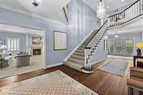 Entry Way - 59 Fordcroft, Grosse Pointe Shores, MI 48236 photo 3 of 9