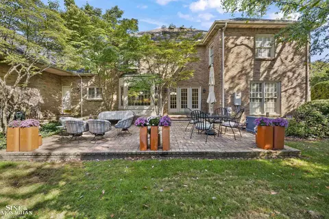 Exterior - 59 Fordcroft, Grosse Pointe Shores, MI 48236 photo 2 of 6