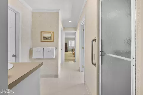 Entry Way - 59 Fordcroft, Grosse Pointe Shores, MI 48236 photo 8 of 9