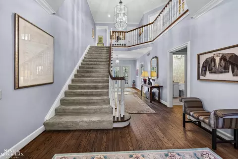 Entry Way - 59 Fordcroft, Grosse Pointe Shores, MI 48236 photo 2 of 9