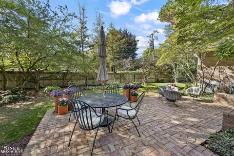 Exterior - 59 Fordcroft, Grosse Pointe Shores, MI 48236 photo 4 of 6