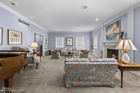 Living - 59 Fordcroft, Grosse Pointe Shores, MI 48236 photo 3 of 4