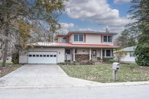 2806 Woodstock, Port Huron, MI 48060