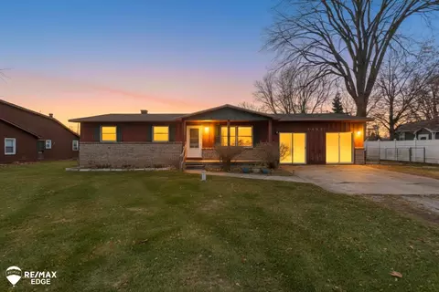 5467 Richfield, Flint, MI 48506