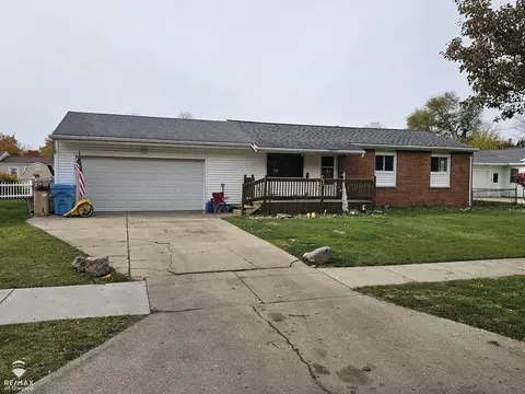 1217 Hanover, Owosso, MI 48867