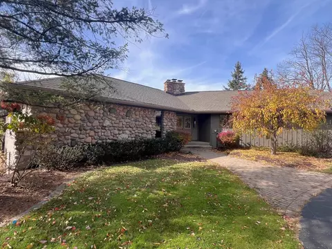 10008 M-52, Perry, MI 48872 photo 2
