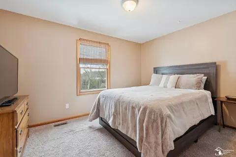 Bedroom - 8415 Wolverine, Temperance, MI 48182 photo 9 of 9