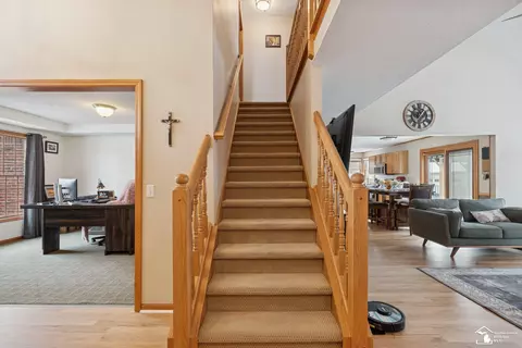 Entry Way - 8415 Wolverine, Temperance, MI 48182 photo 2 of 4