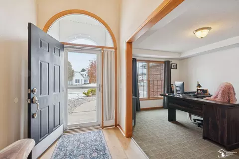 Entry Way - 8415 Wolverine, Temperance, MI 48182 photo 1 of 4