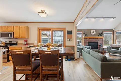 Dining - 8415 Wolverine, Temperance, MI 48182 photo 3 of 3