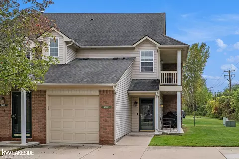 Exterior - 45687 Cagney, Macomb, MI 48044 photo 2 of 3