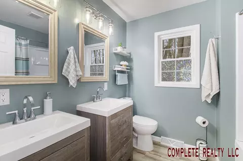 Bath - 6096 N Gale, Davison, MI 48423 photo 1 of 2