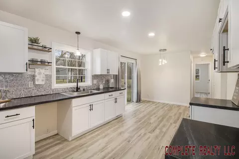 Kitchen - 6096 N Gale, Davison, MI 48423 photo 2 of 2