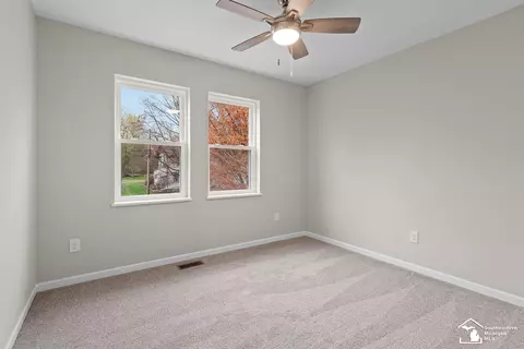 Bedroom - 146 Budlong, Adrian, MI 49221 photo 4 of 5