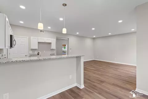 Living - 146 Budlong, Adrian, MI 49221 photo 3 of 10