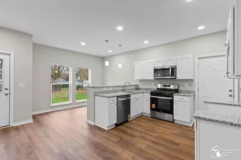Kitchen - 146 Budlong, Adrian, MI 49221 photo 1 of 5