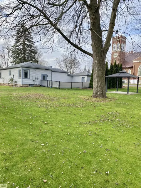 Exterior - 203 E Kempf, Capac, MI 48014 photo 4 of 8