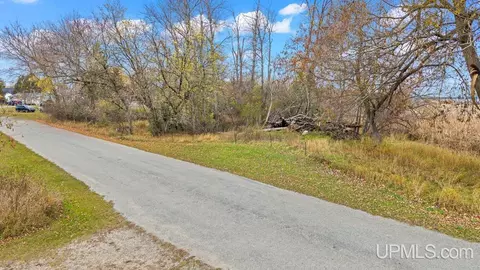 tbd 235, Gladstone, MI 49837 photo 10