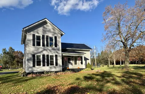 7684 W Beard, Perry, MI 48872 photo 3