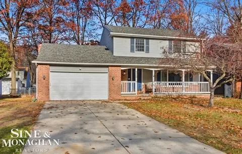 4220 E Surrey, Fort Gratiot, MI 48059