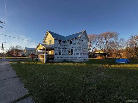 215 Michigan, Baraga, MI 49908