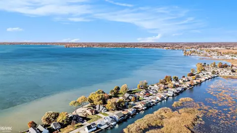 View/Area - 8014 Anchor Bay Dr, Clay, MI 48001 photo 5 of 11