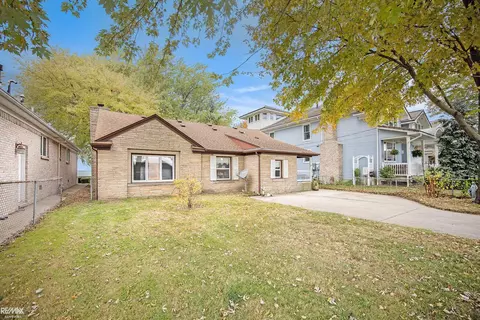 Exterior - 8014 Anchor Bay Dr, Clay, MI 48001 photo 2 of 12