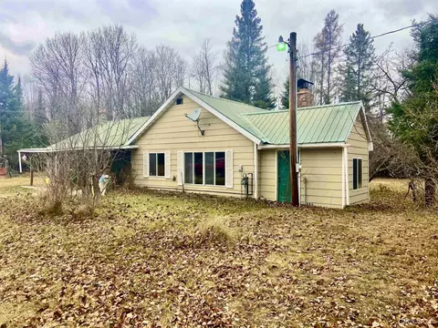 Exterior - 9657 N 5, Gladstone, MI 49837 photo 3 of 3