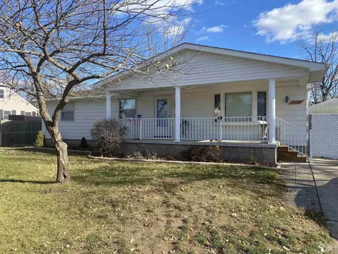 15169 Flanders, Southgate, MI 48195