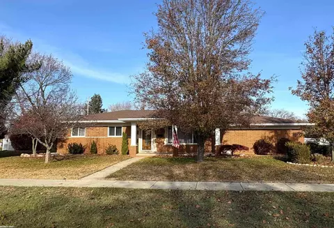 6757 Dorf, Shelby Township, MI 48317